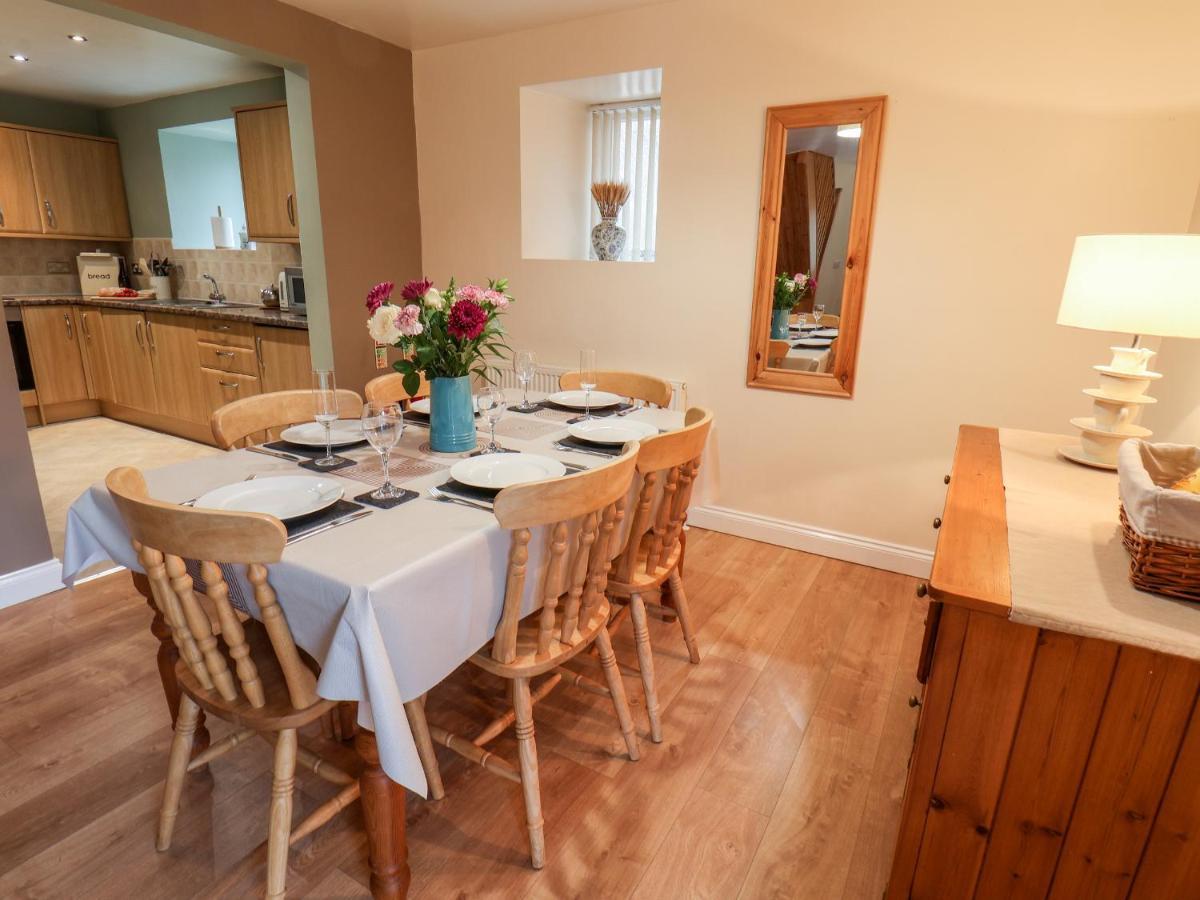 Mulgrave Cottage Стейтес Экстерьер фото